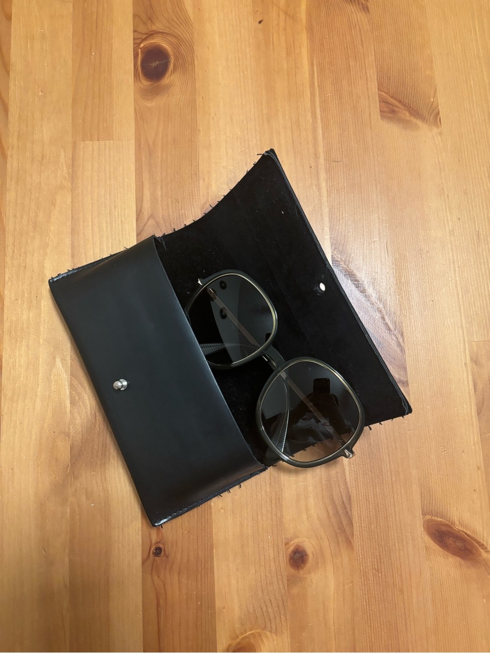 Rag & Bone Oversized Round Sunglasses w/ Case